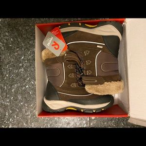Reima winter boots , ultra warm, new with tags, 37 eu, 5/5.5 US